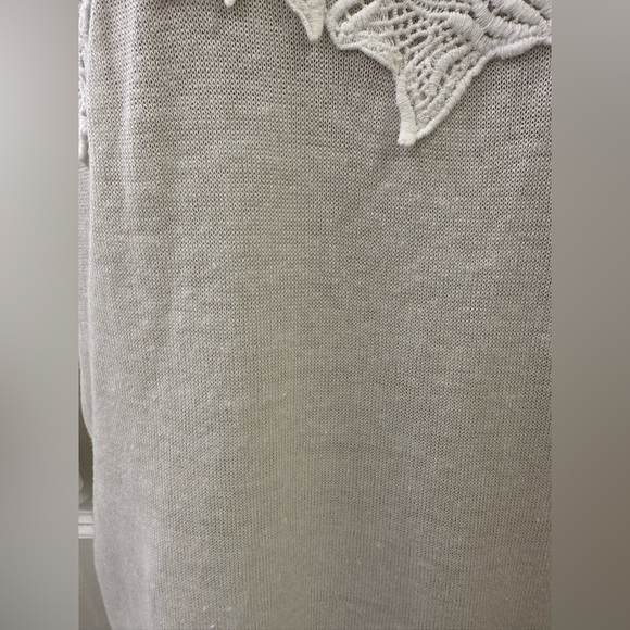 J. Jill XS White Linen Blend Embroidered Collar Chest Lightweight Sweater - Picture 6 of 13